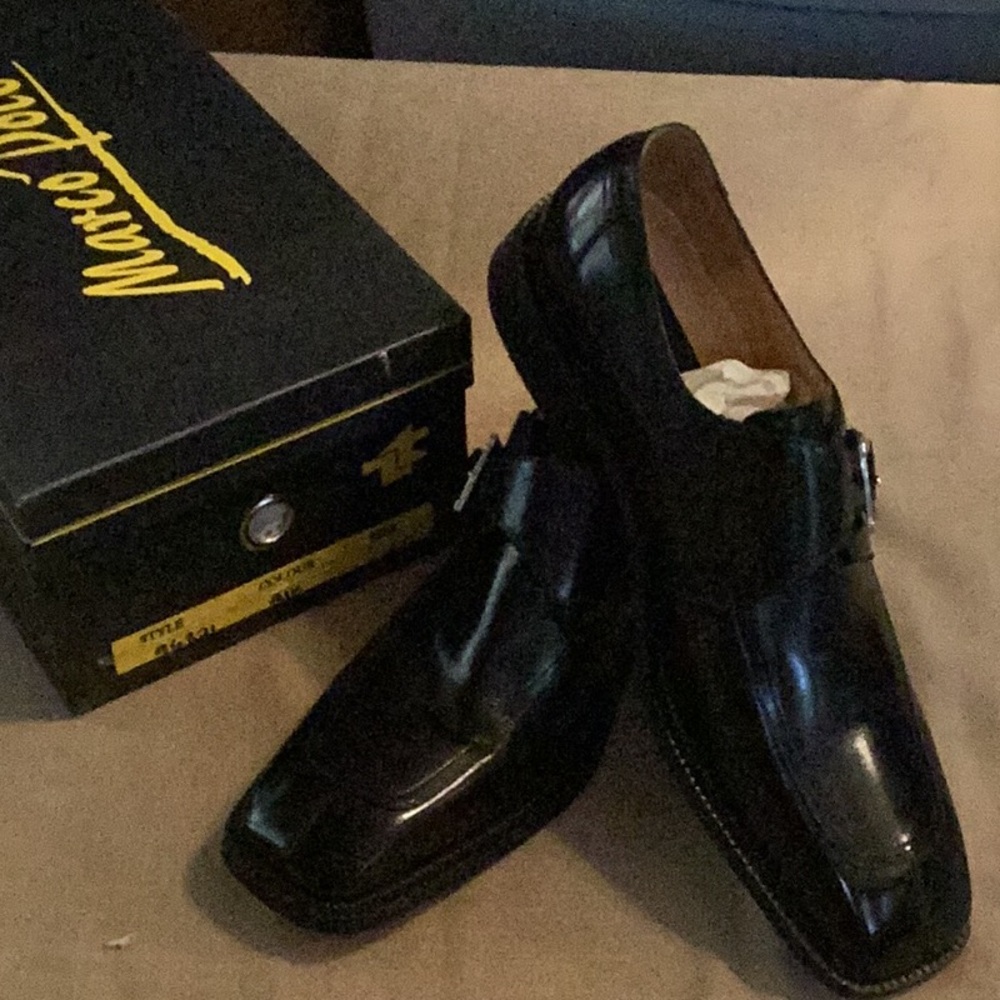 Glossy Black Oxfords with Classic Design